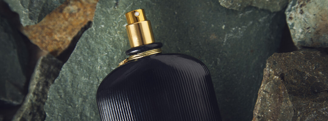 Парфуми, що подобаються жінкам: як обрати аромат, який запамʼятається